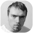 Евгений в футболке 