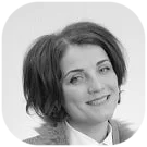 Елена - работаю на "Радио7 на семи холмах" копирайтером, озвучиваю ролики. 