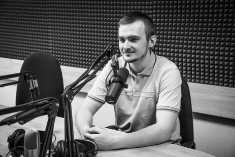 Владислав - драйвовый, молодежный голос