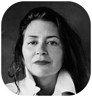 Марина Гладкая - актриса дубляжа и федеральный диктор, голос аудиогида в Третьяковской галерее, Эрмитаже. 